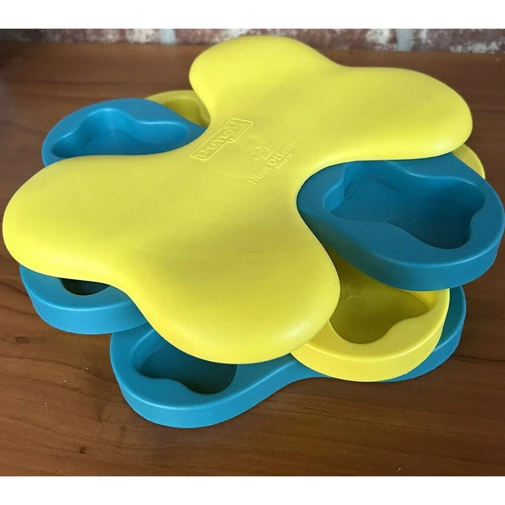 Dog Tornado Spinning Treat Toy Outward Hound Skill Level 2 Treat Dispensing